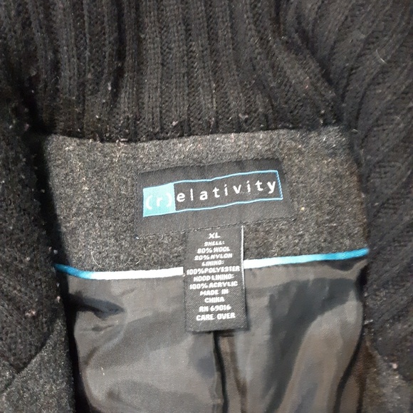 Winter coat - Picture 3 of 3